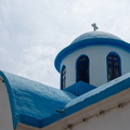 une église orthodoxe perdue en pleine campagne